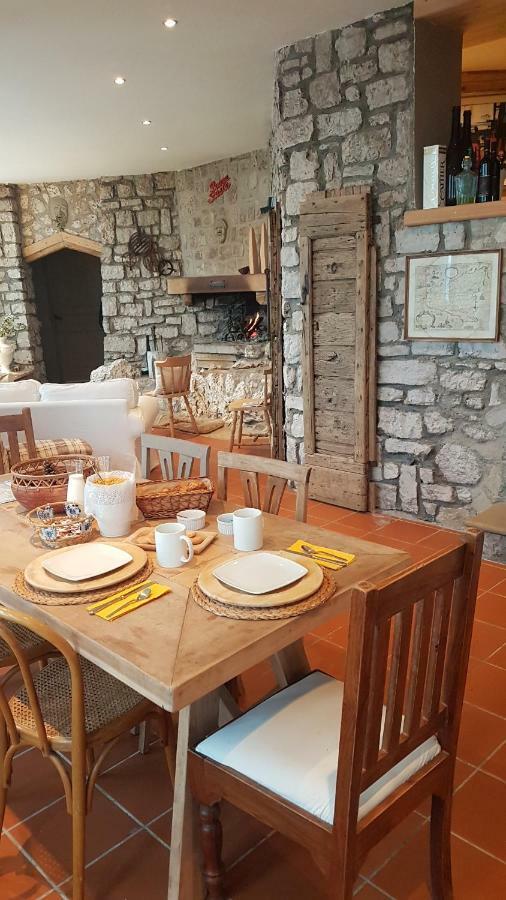 Nido Del Nibbio Bed & Breakfast Subiaco Luaran gambar